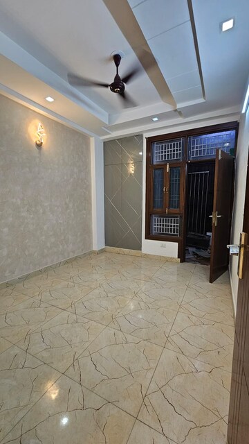 Room in 2 BHK Builder Floor at Vasundhara Sector 5 – for Sale