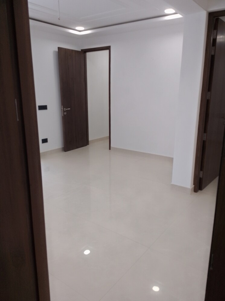 Room, sector 113 3 Bedroom 227 Sq.Yd. Apartment In Sector 113 Mohali 7780596