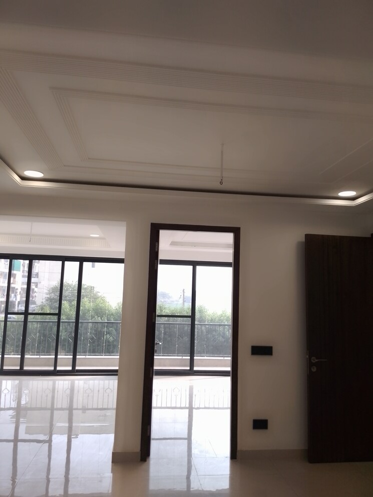 Living Room, sector 113 3 Bedroom 227 Sq.Yd. Apartment In Sector 113 Mohali 7780596