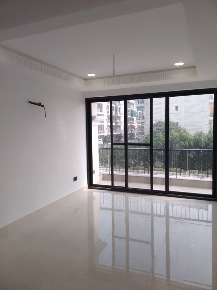 Living Room, sector 113 3 Bedroom 227 Sq.Yd. Apartment In Sector 113 Mohali 7780596