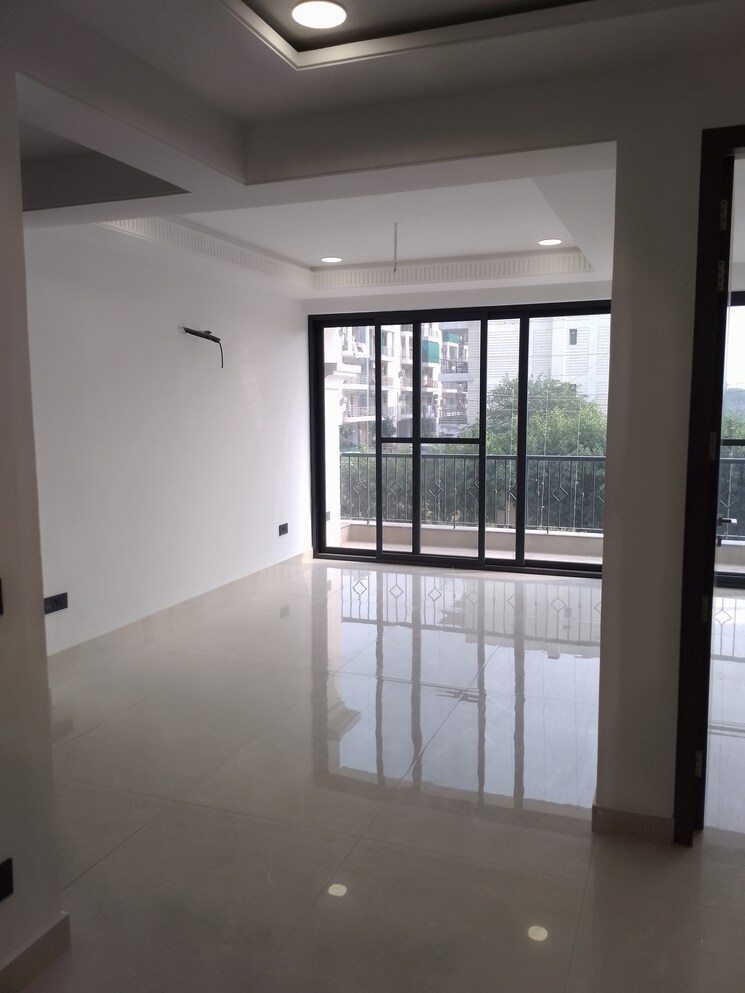 Living Room, sector 113 3 Bedroom 227 Sq.Yd. Apartment In Sector 113 Mohali 7780596