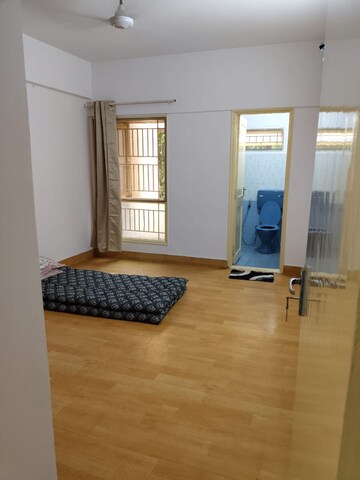 रेसिडेन्शियल फ्लॅट वर्ग फुट फॉर रेंट इन डोमलूर बैंगलोर  7780527