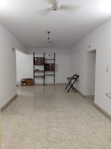 रेसिडेन्शियल फ्लॅट वर्ग फुट फॉर रेंट इन डोमलूर बैंगलोर  7780527