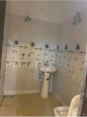 Bathroom in 2 BHK Penthouse at Modipuram – for Sale