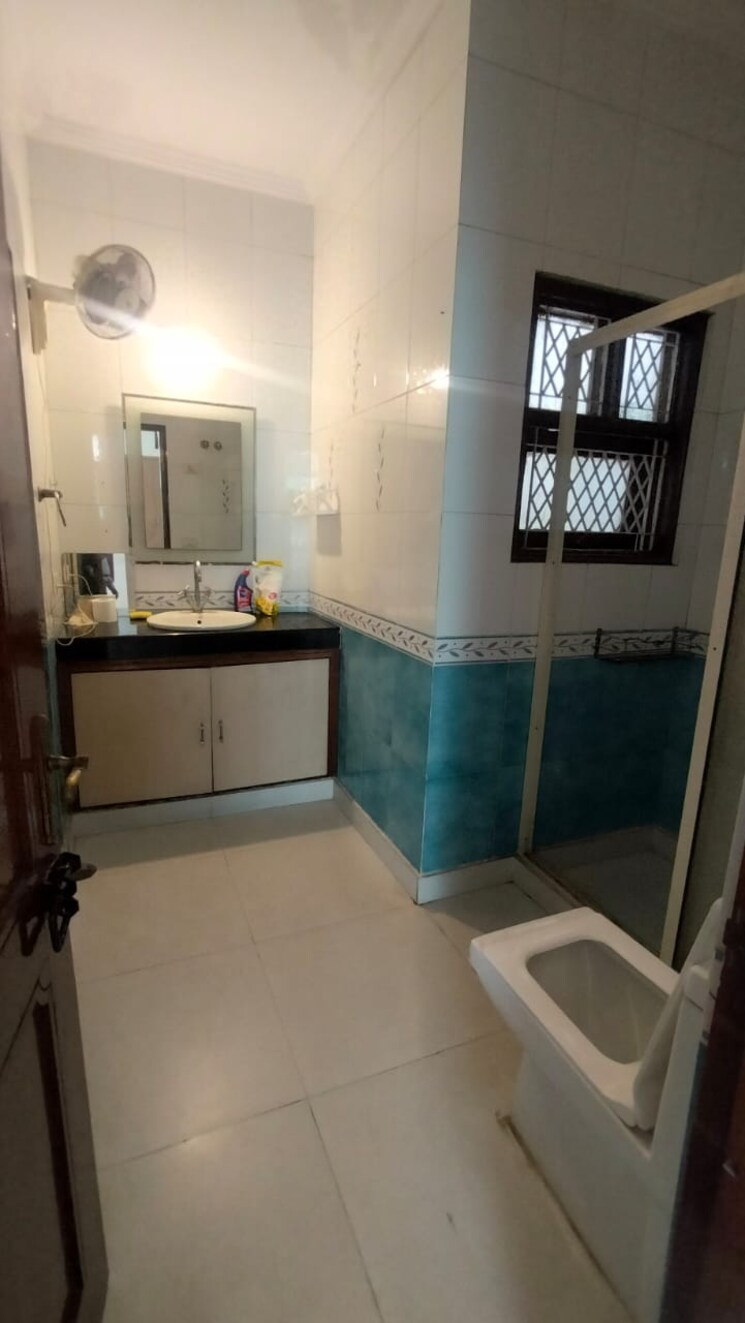 Kitchen, dlf phase ii 3 Bedroom 1900 Sq.Ft. Builder Floor In Dlf Phase ii Gurgaon 7780593