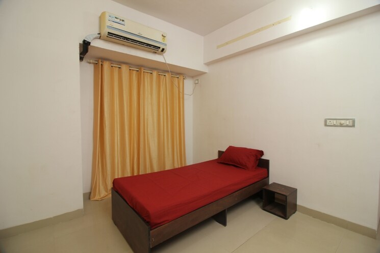 Room, lower parel Pg For Boys In Lower Parel 7780597