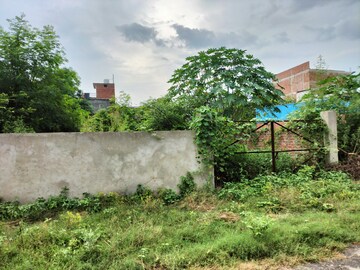  Plot For Sale in Sushant Golf City