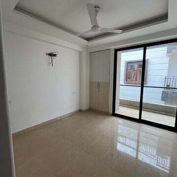 Room in 3 BHK Builder Floor at Chattarpur – for Sale