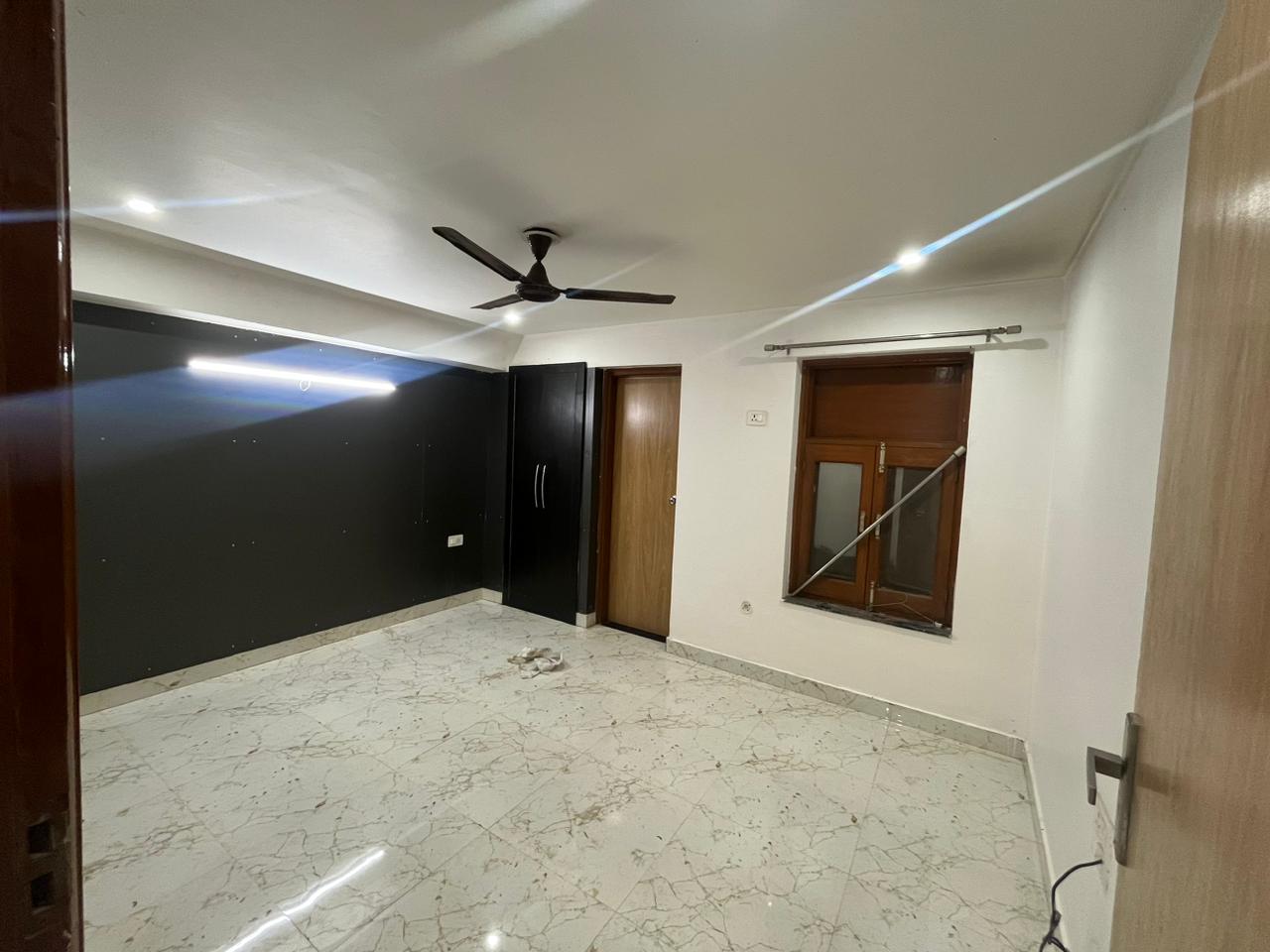 2 BHK Apartment For Rent in RWA Residential Society Sector 46 Sector 46 Gurgaon  7780757