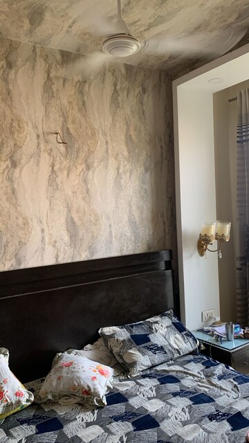 Furnished Amenities in 3 BHK Apartment at DLF New Town Heights I, Sector 90 – for Sale