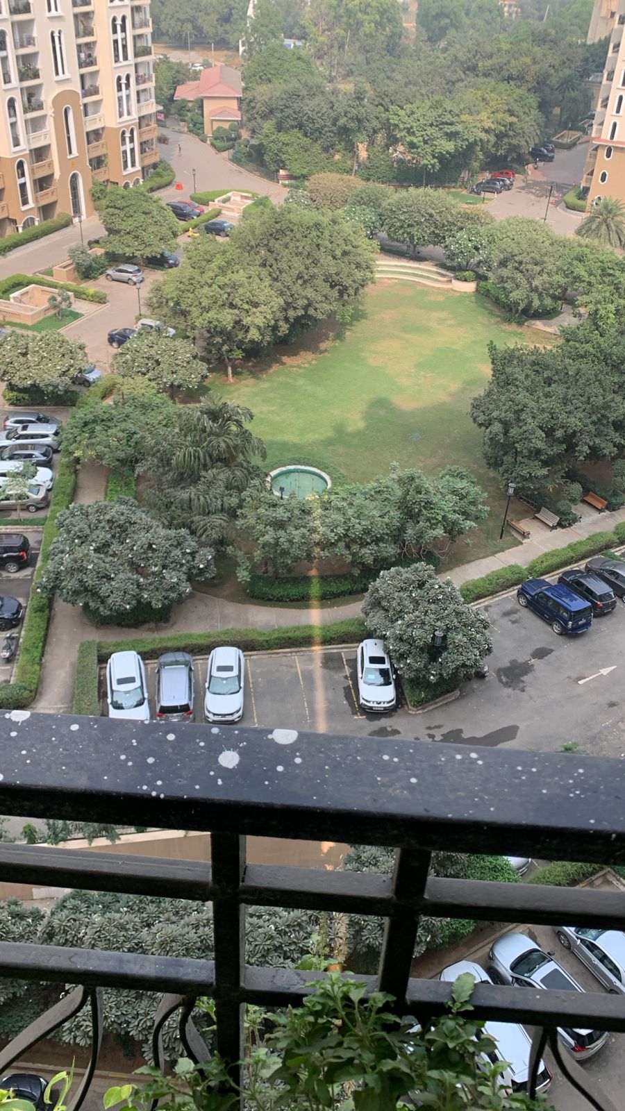 3 BHK + Servant Room,Extra Room Apartment For Sale in DLF New Town Heights I