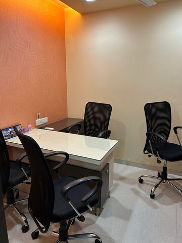 Commercial Office Space 100 Sq.Ft. For Rent in Fort Mumbai  7780943