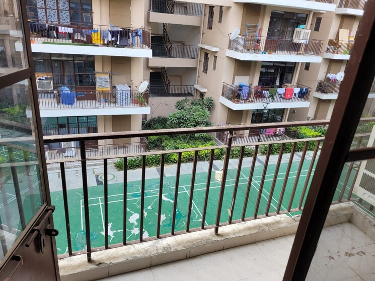 Balcony, signature-global-synera 1.5 Bedroom 400 Sq.Ft. Apartment In Sector 81 Gurgaon 7781054
