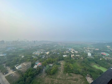Master Bedroom in 2.5 BHK Apartment at Vijay Orovia, Ghodbunder Road – for Sale