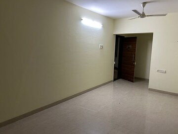 Room in 3 BHK Apartment at Jasmine Spring valley, Hadapsar – for Sale