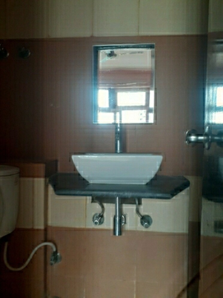 Bathroom, mahagun-mywoods 3 Bedroom 1545 Sq.Ft. Apartment In Sector 16c Greater Noida Greater Noida 7781779