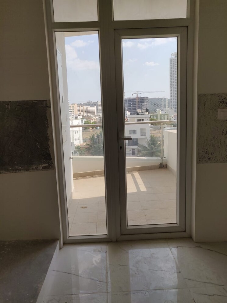 Room, mantri-lithos 2 Bedroom 1435 Sq.Ft. Apartment In Thanisandra Bangalore 7781853