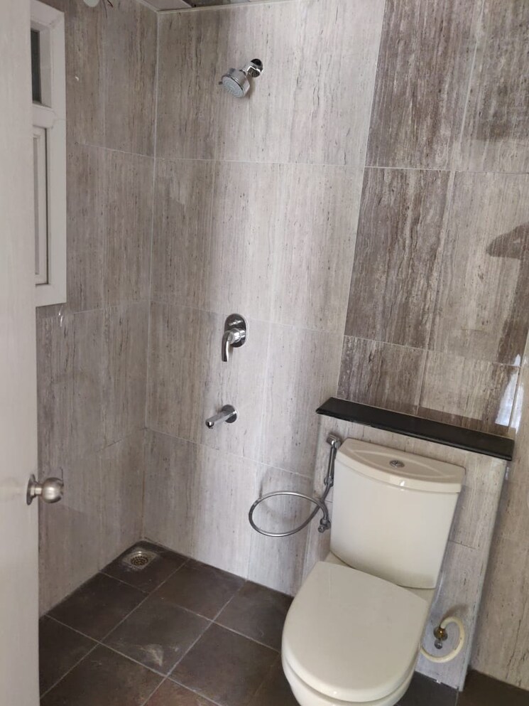 Bathroom, mantri-lithos 2 Bedroom 1435 Sq.Ft. Apartment In Thanisandra Bangalore 7781853