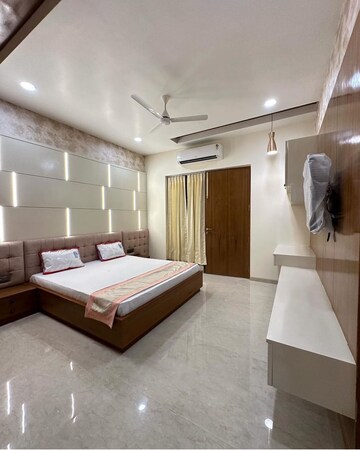 Bedroom in 4 BHK Apartment at Experion Elements, Sector 45 – for Sale