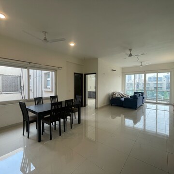 Living Room in 3 BHK Builder Floor at BPTP Amstoria, Sector 102 – for Sale