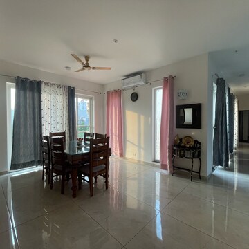 Living Room in 4 BHK Builder Floor at BPTP Amstoria, Sector 102 – for Sale