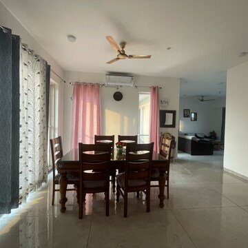 Living Room in 4 BHK Builder Floor at BPTP Amstoria, Sector 102 – for Sale