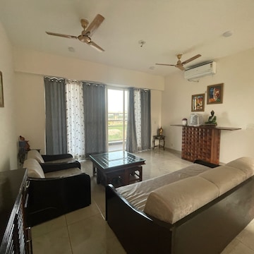 Living Room in 4 BHK Builder Floor at BPTP Amstoria, Sector 102 – for Sale