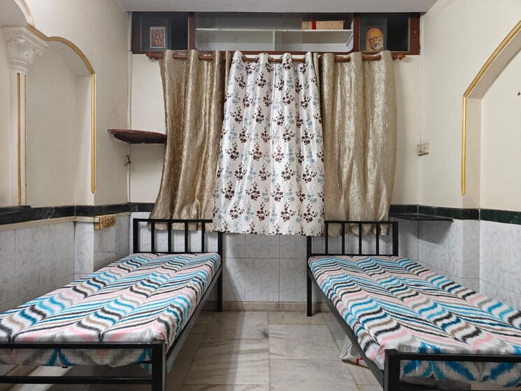 Room, vashi Pg For Boys & Girls In Vashi 7782307