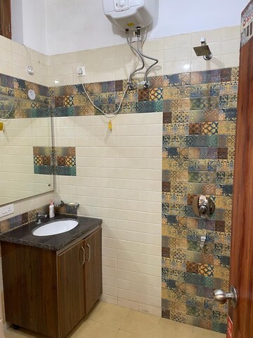 Kitchen in 4 BHK Villa at JakhaN-Rajpur Road – for Sale