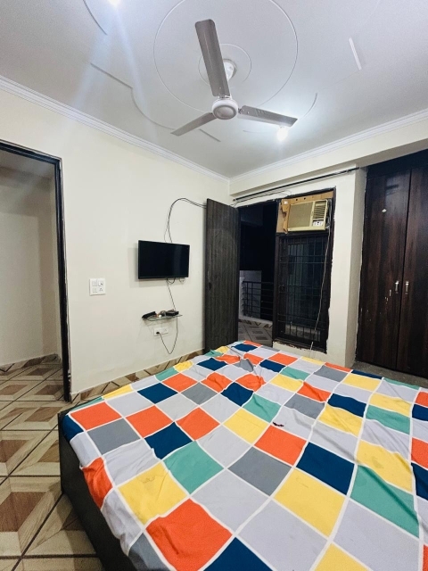 1 BHK Builder Floor For Rent in Paryavaran Complex Delhi  7782605