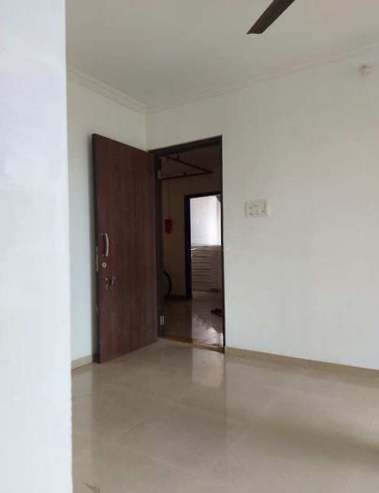 Room, lodha-paradise 1 Bedroom 450 Sq.Ft. Apartment In Majiwada Thane 7782777