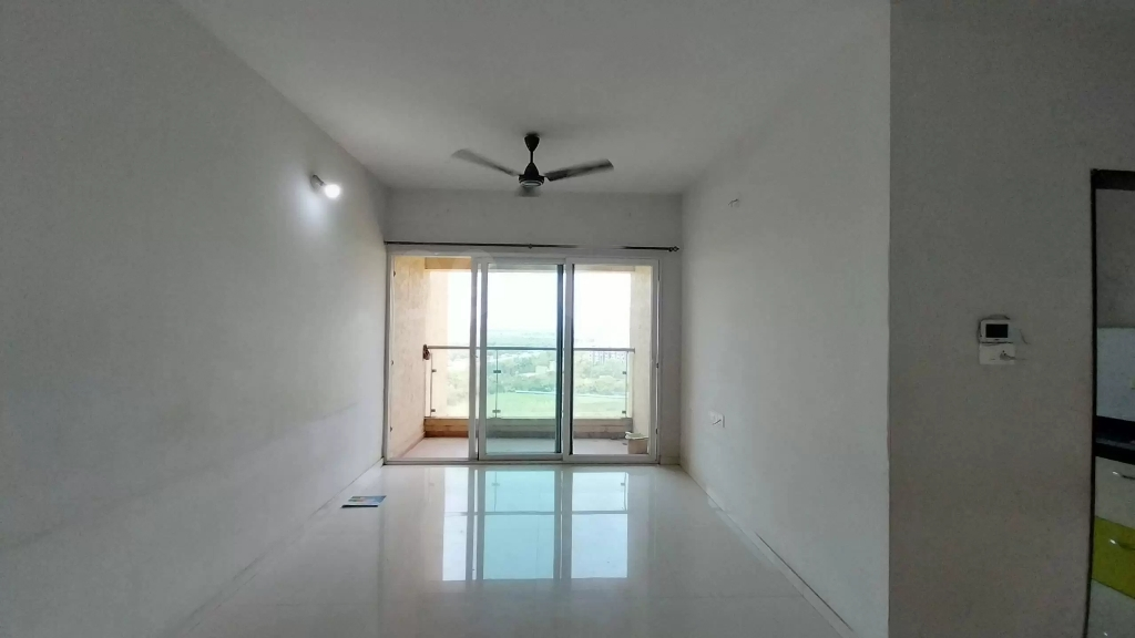 2 BHK Apartment For Rent in Rustomjee Urbania Majiwada Thane  7782807