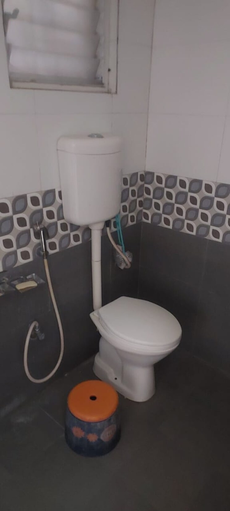 Bathroom, mahalaxmi-manomay-residency 2 Bedroom 1000 Sq.Ft. Apartment In Vishrantwadi Pune 7782841