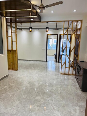 Room in 3 BHK Apartment at Gms Road – for Sale