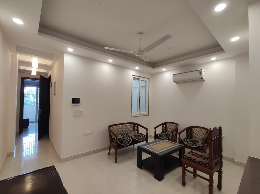 2 BHK Builder Floor For Rent in RWA Pragati Park BLock H18&L Shivalik Colony Delhi  7783024