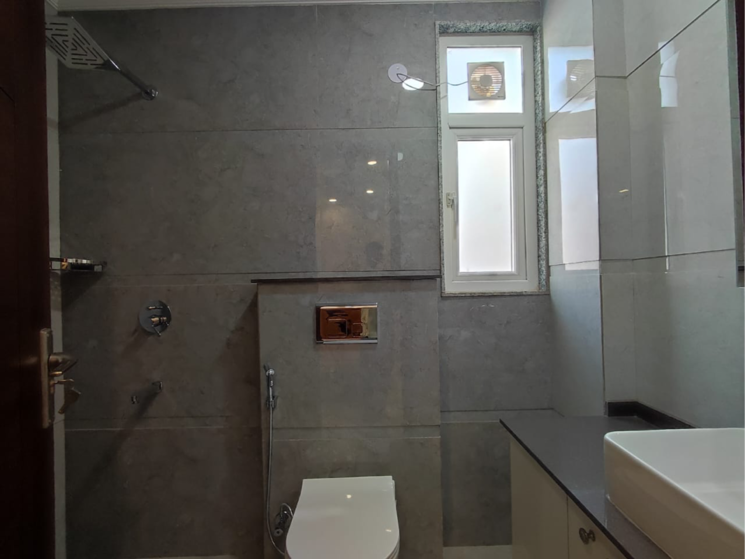 Bathroom, shivalik colony 2 Bedroom 100 Sq.Yd. Builder Floor In Shivalik Colony Delhi 7783024