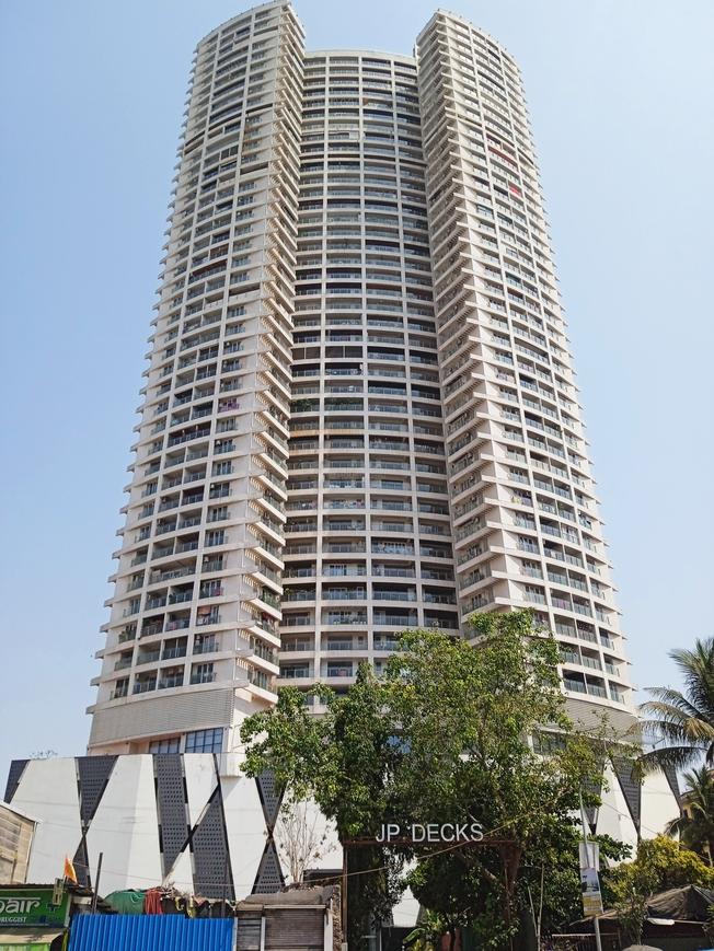 3 BHK Apartment फॉर रीसेल इन JP Decks Goregaon East Mumbai  7783096