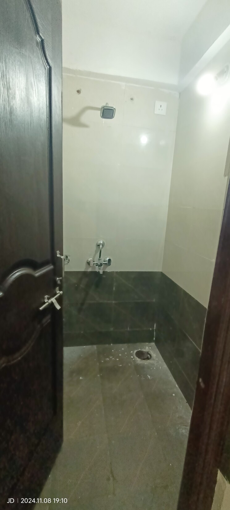 Bathroom, classic-gloria 1 Bedroom 450 Sq.Ft. Apartment In Kondhwa Budruk Pune 7783122