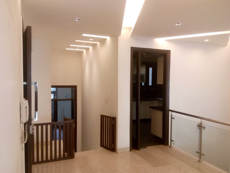 Room, panchsheel enclave 5 Bedroom 3600 Sq.Ft. Builder Floor In Panchsheel Enclave Delhi 7783221