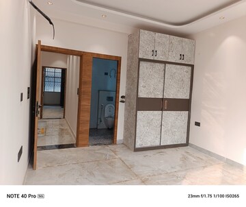 Room in 3 BHK Builder Floor at Ardee City, Sector 52 – for Sale