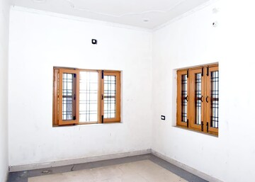 रेसिडेंशियल घर वर्ग फुट फॉर रेंट इन जीएमएस रोड देहरादून  7783550