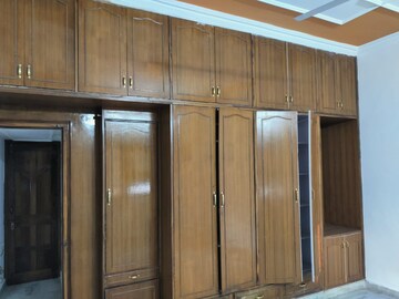 रेसिडेंशियल घर वर्ग फुट फॉर रेंट इन जीएमएस रोड देहरादून  7783550