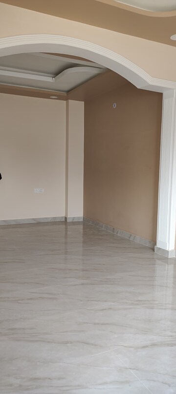 Room in 3 BHK Independent House at Chinhat – for Sale