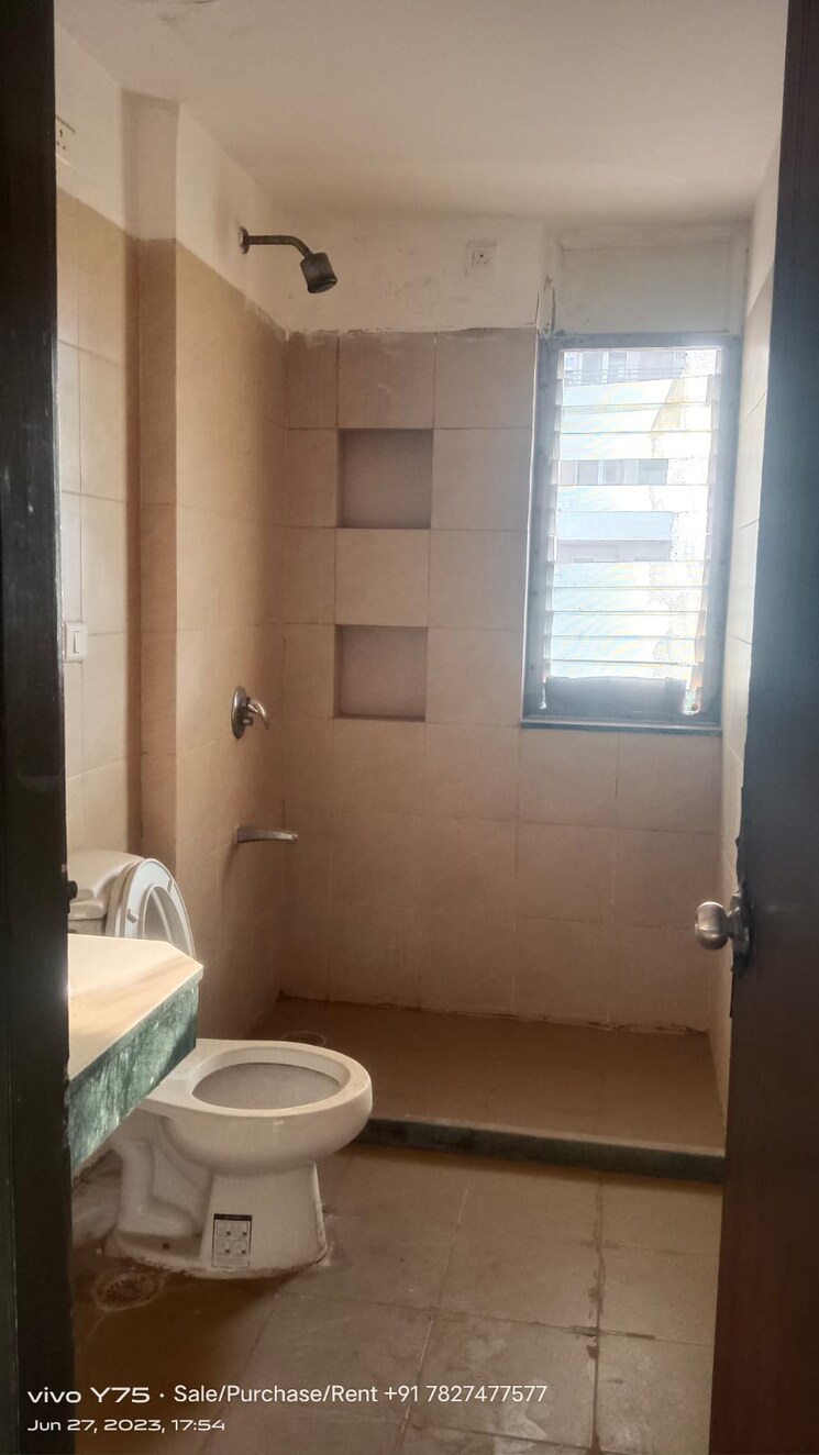 Bathroom, puri-pranayam 3.5 Bedroom 2184 Sq.Ft. Apartment In Sector 82 Faridabad 7783726