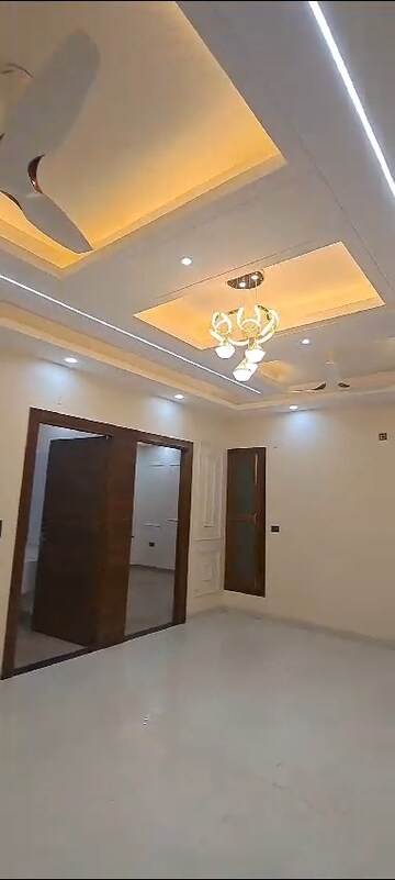 Room in 3 BHK Builder Floor at Shouryapuram, Shahpur Bamheta – for Sale