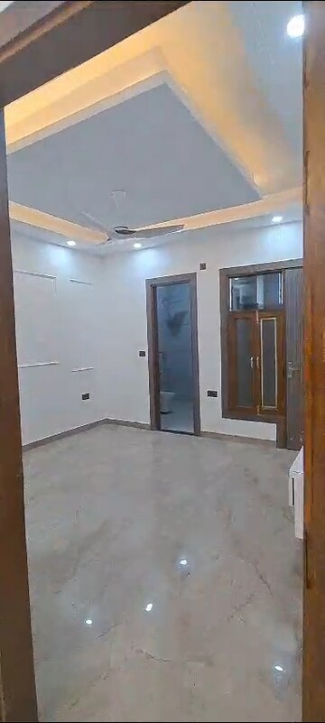 Room in 3 BHK Builder Floor at Shouryapuram, Shahpur Bamheta – for Sale