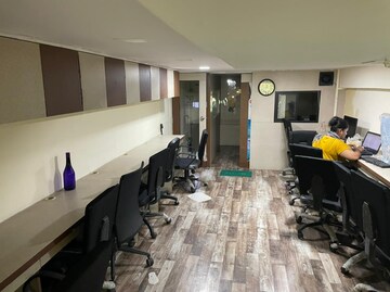  Office Space For Rent in Haware Fantasia, Sector 28