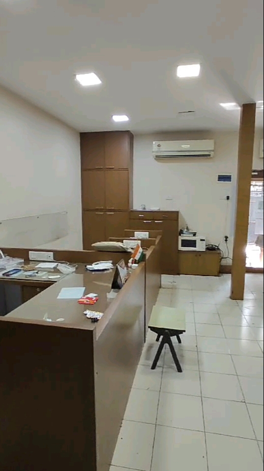 Commercial Office Space 400 Sq.Ft. For Rent in Cumbala Hill Mumbai  7783874