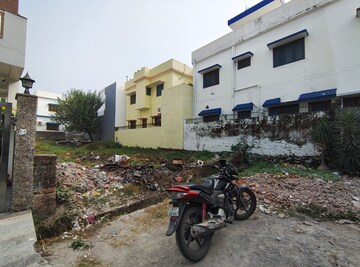  Plot – Exterior View View at Vijay Park - for Sale