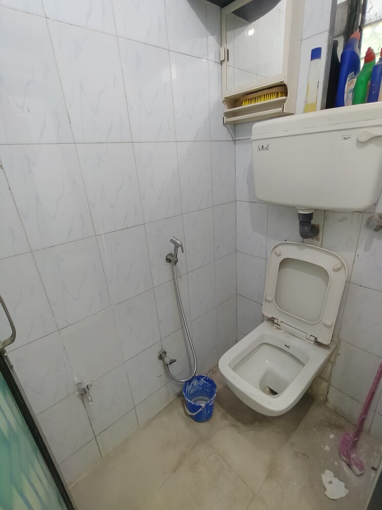 Bathroom, runwal-plaza 1 Bedroom 450 Sq.Ft. Apartment In Vartak Nagar Thane 7784348